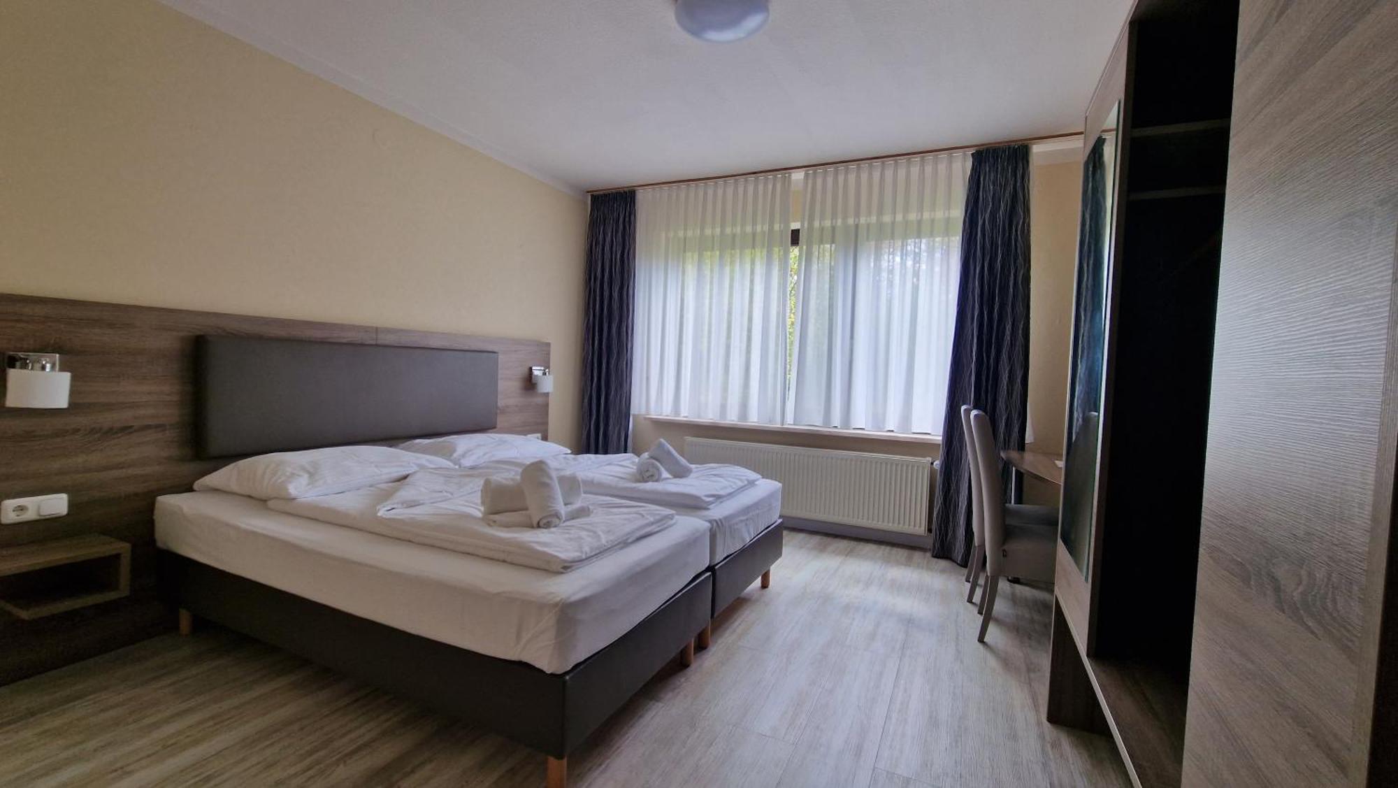 Hotel Tini Bad Fallingbostel Exterior photo